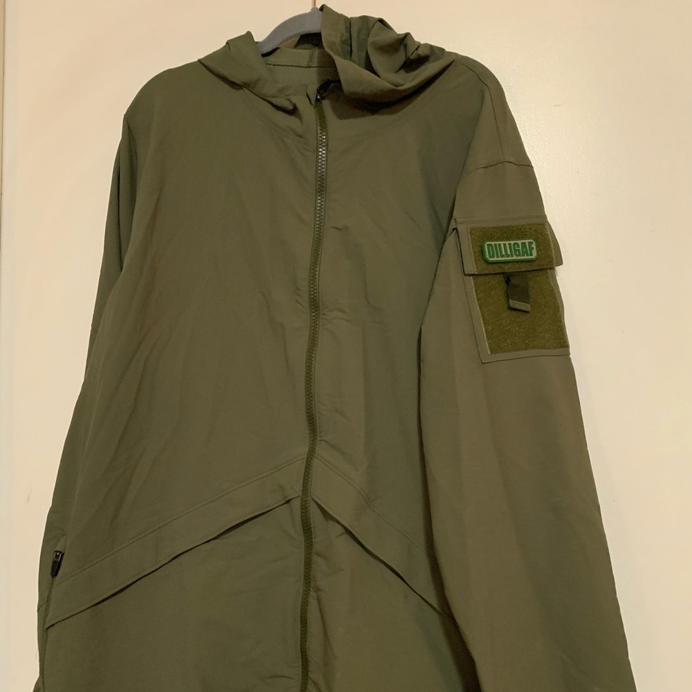 🆕 Underarmour  military style jacket